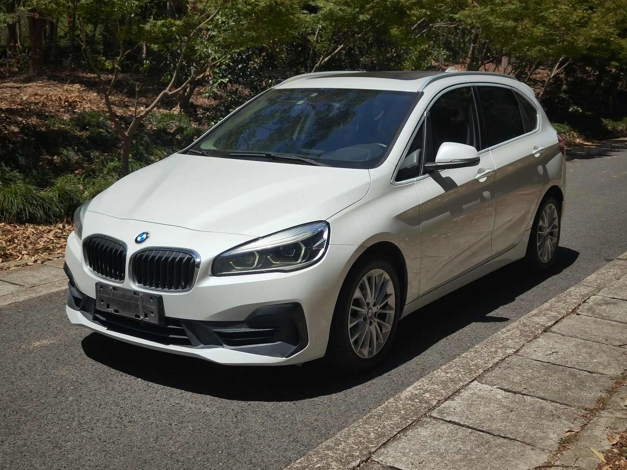 BMW 2 Series Touring 2018 218i Leading