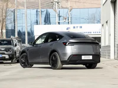 Tesla Model Y 2021 5