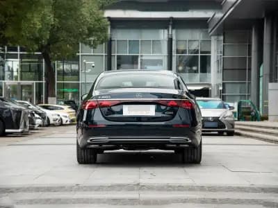 Mercedes-Benz E-Class 2023 4