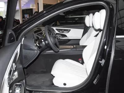 Mercedes-Benz E-Class 2023 9