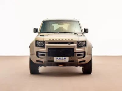 Land Rover Defender 2024 7