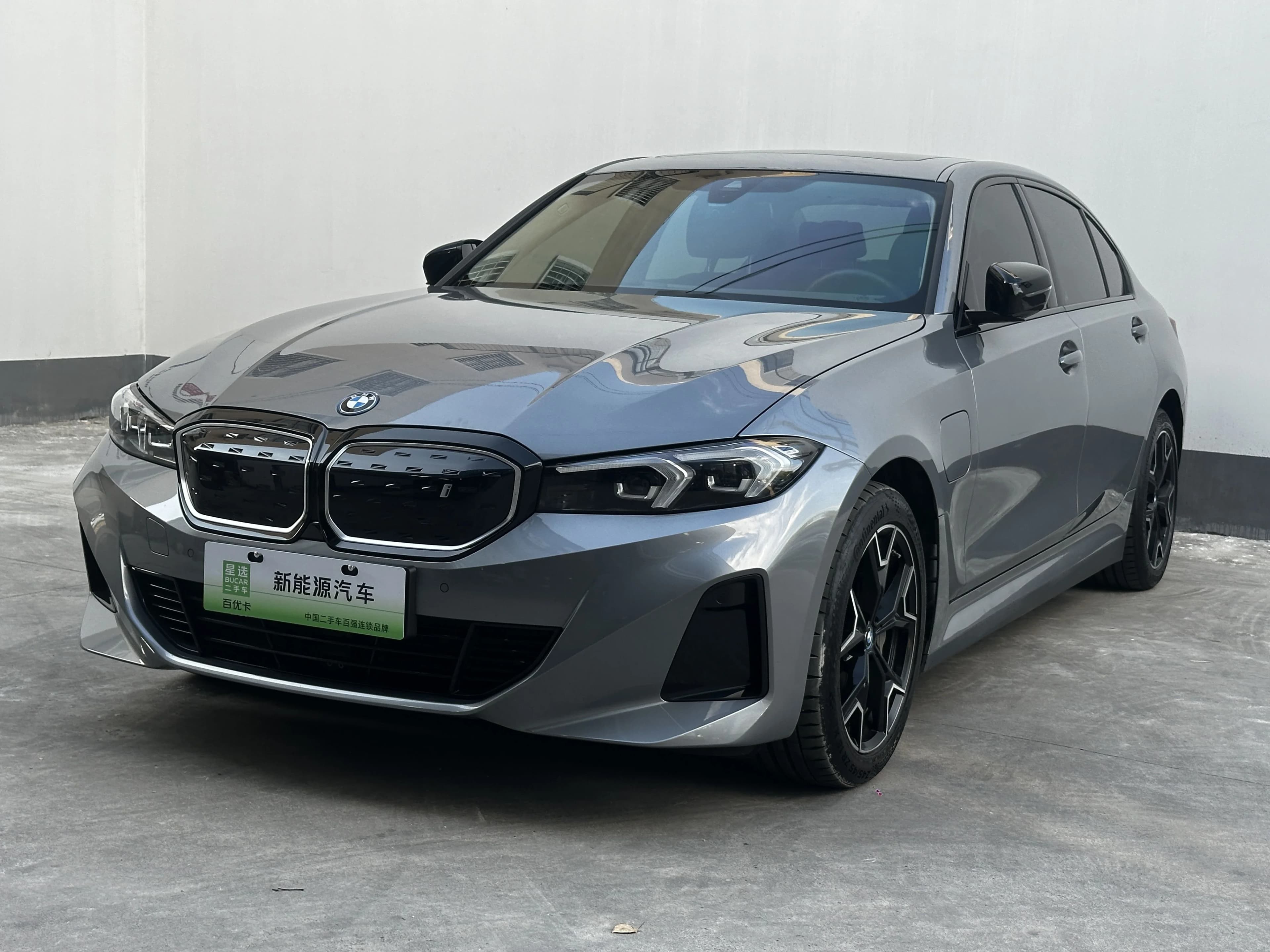 BMW i3 2024 eDrive 40 L Night Pack