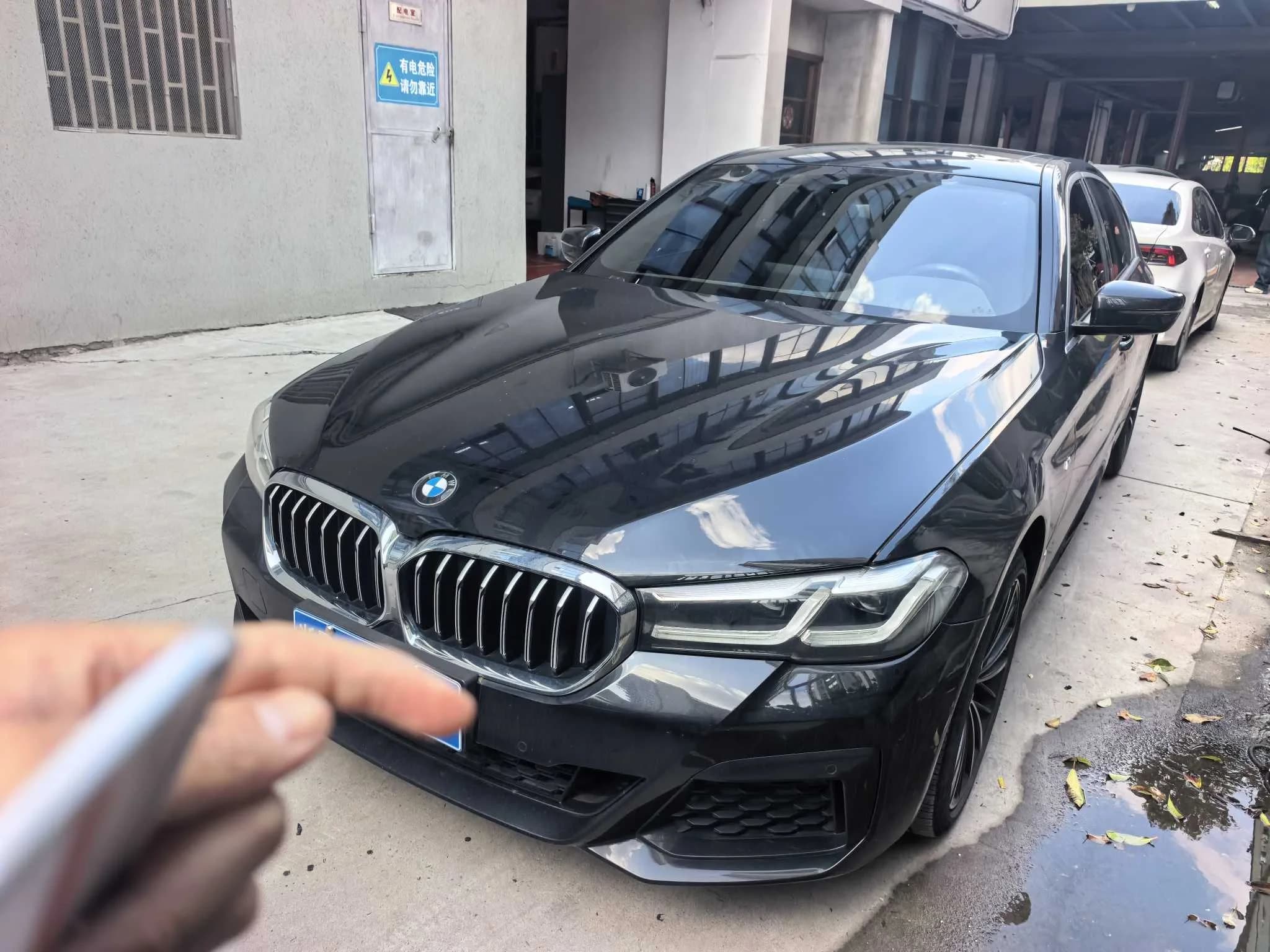 BMW 5系 2022款 530Li 领先型 M运动套装