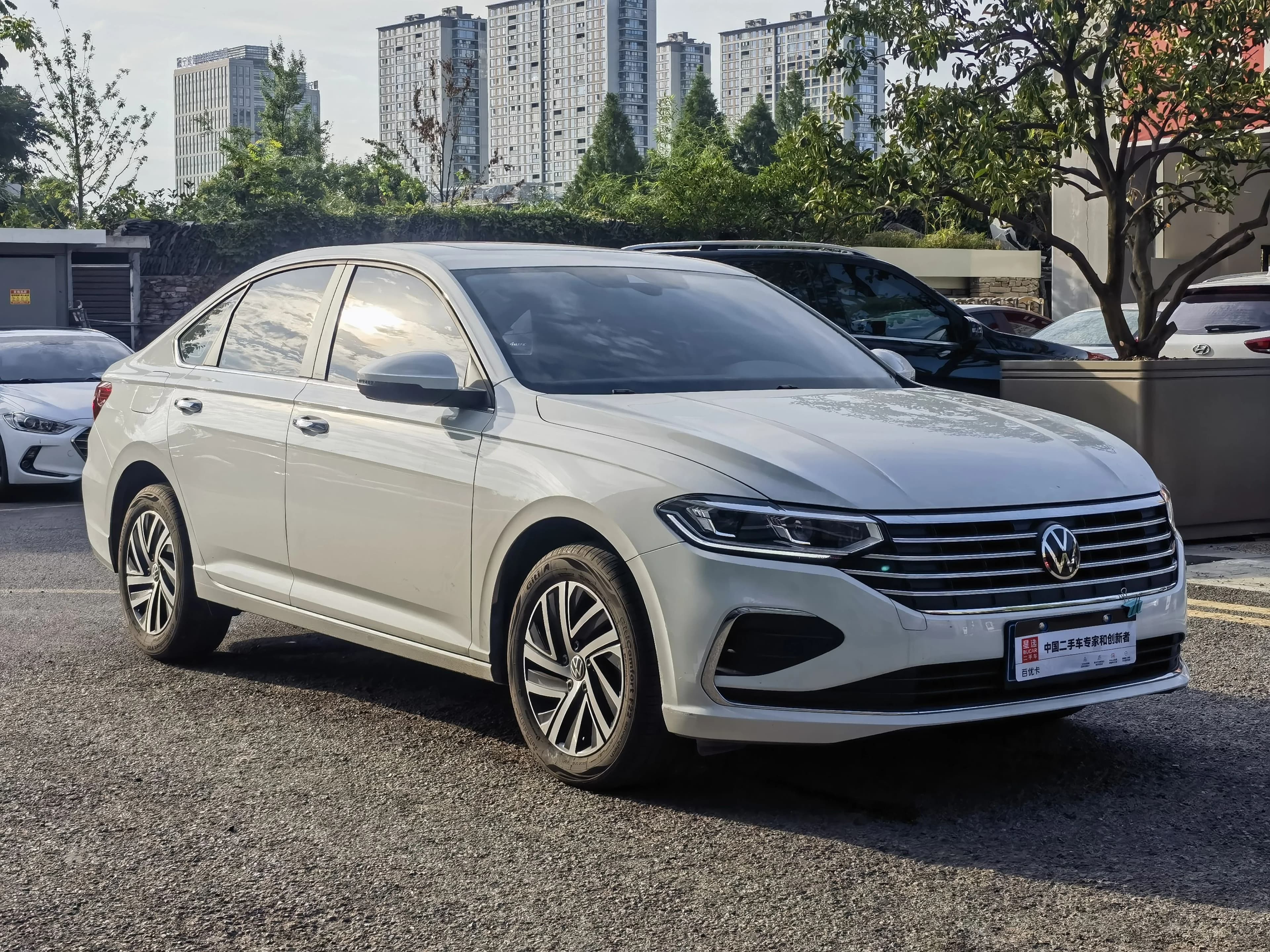 Volkswagen Lavida 2024 1.5L Auto5 million