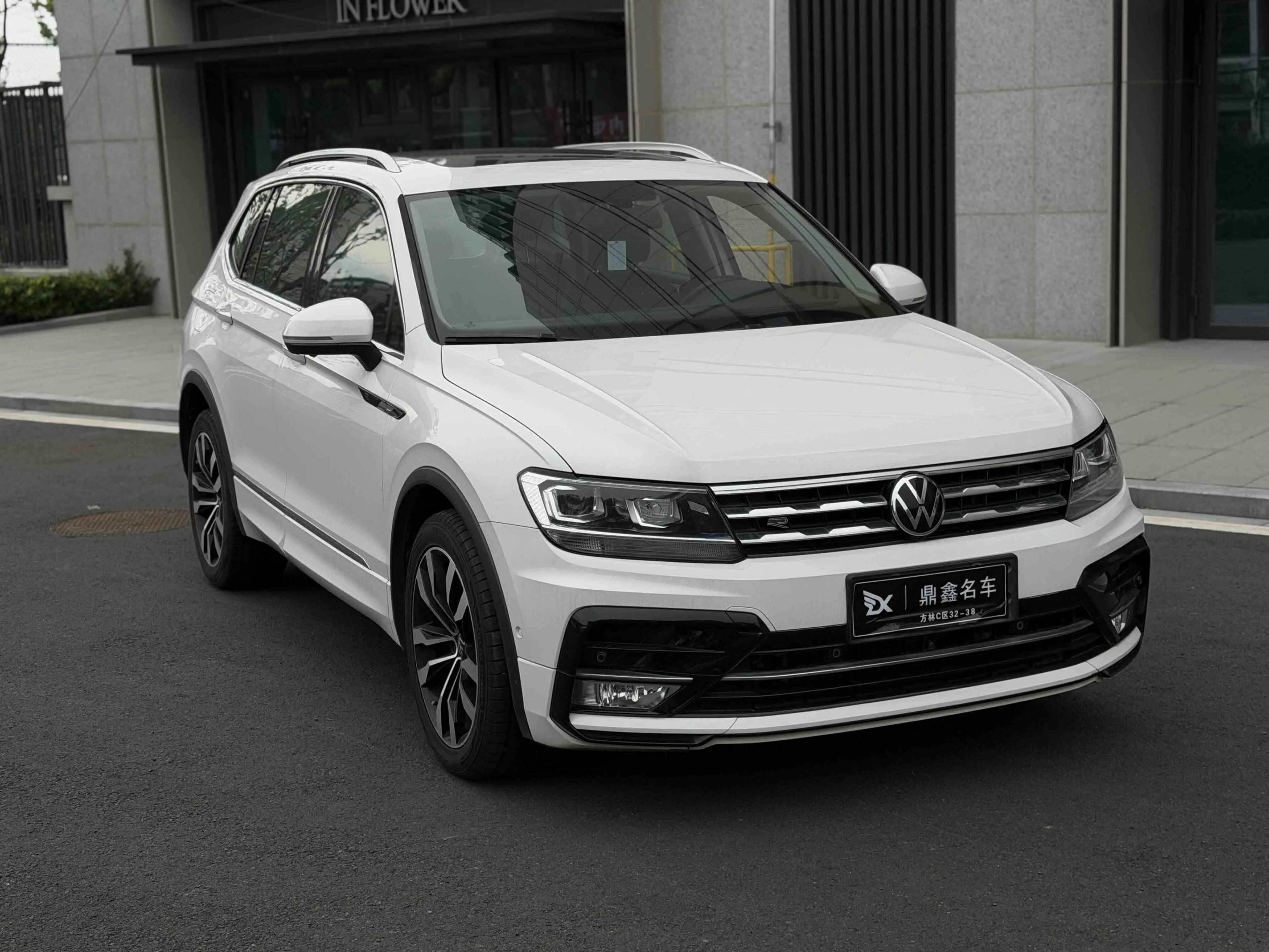 Volkswagen Tiguan L 2017 330TSI Auto2WD Luxury