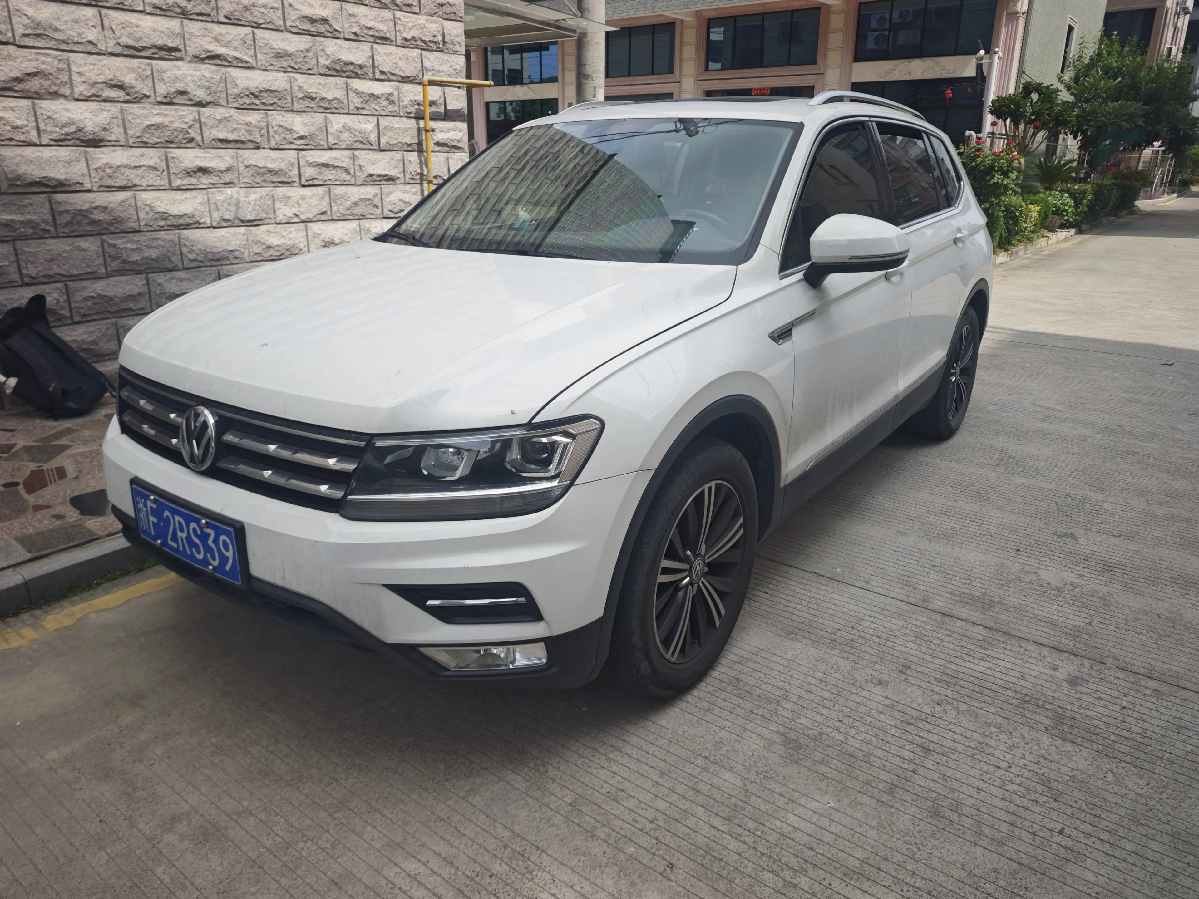 大众 途观L 2020款 330TSI 自动两驱全景舒适版 国VI