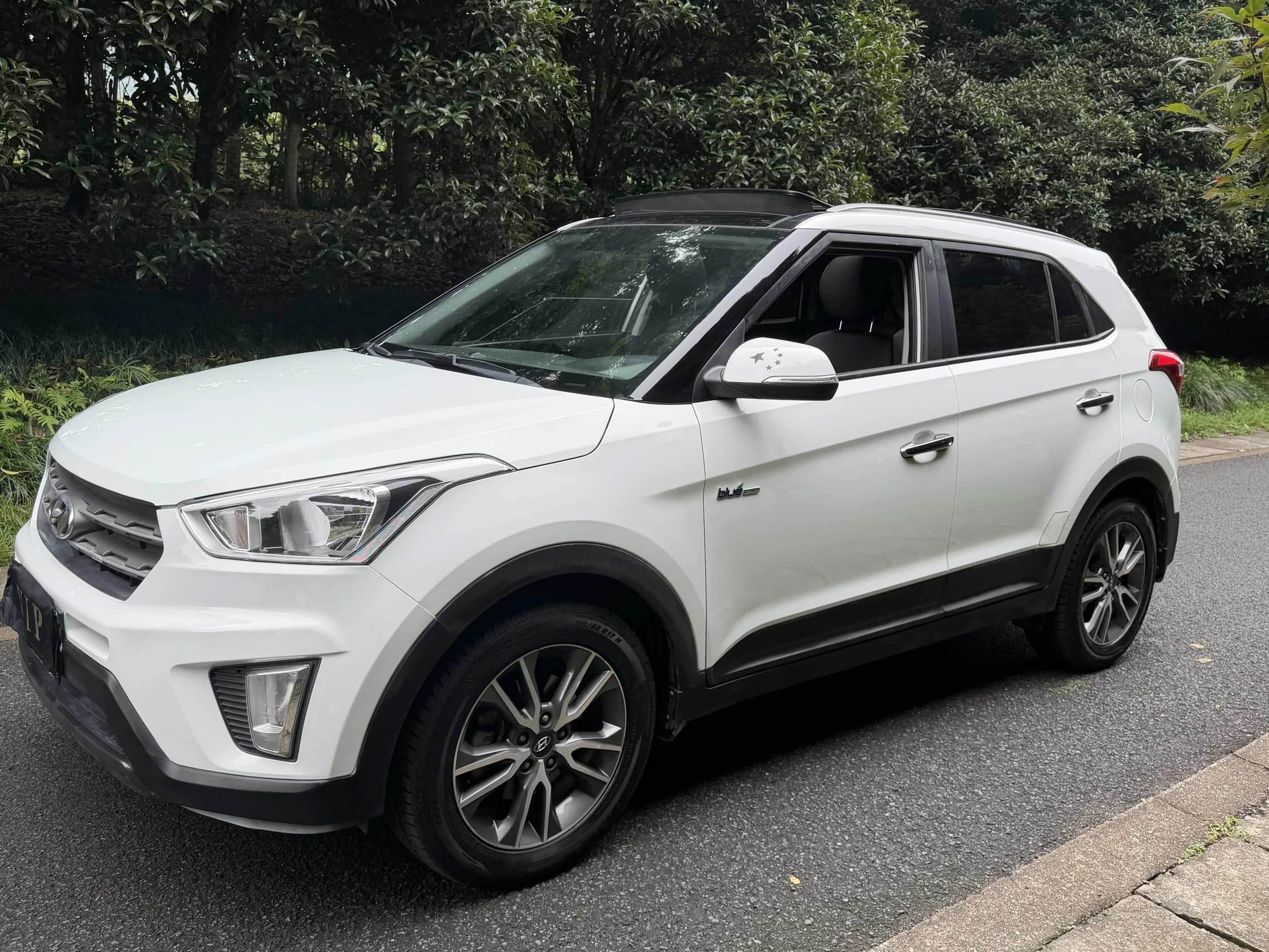 Hyundai ix25 2015 1.6L Auto 2WDPremiumDLX