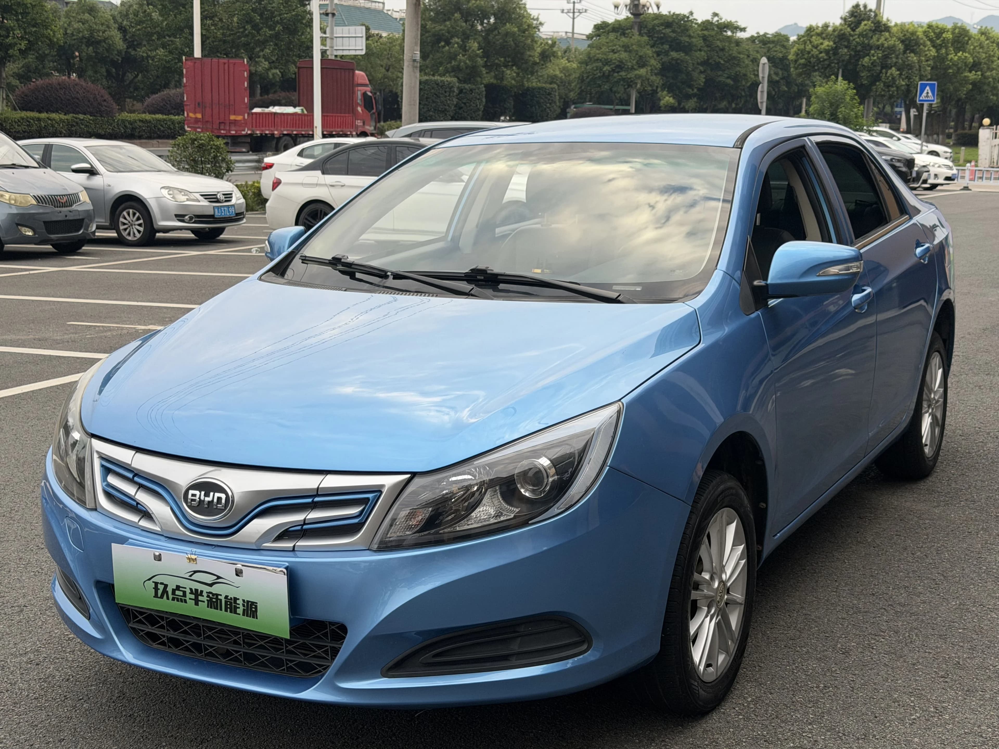 BYD e5 2018 450 Smart Connectivity Comfort Edition