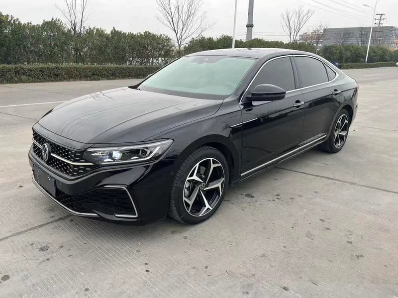 Volkswagen Passat 2023 Facelift 330TSI Luxury Ed