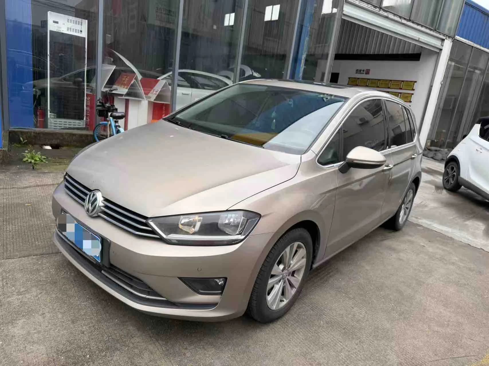 Volkswagen 高尔夫·嘉旅 2016款 180TSI 自动进取型