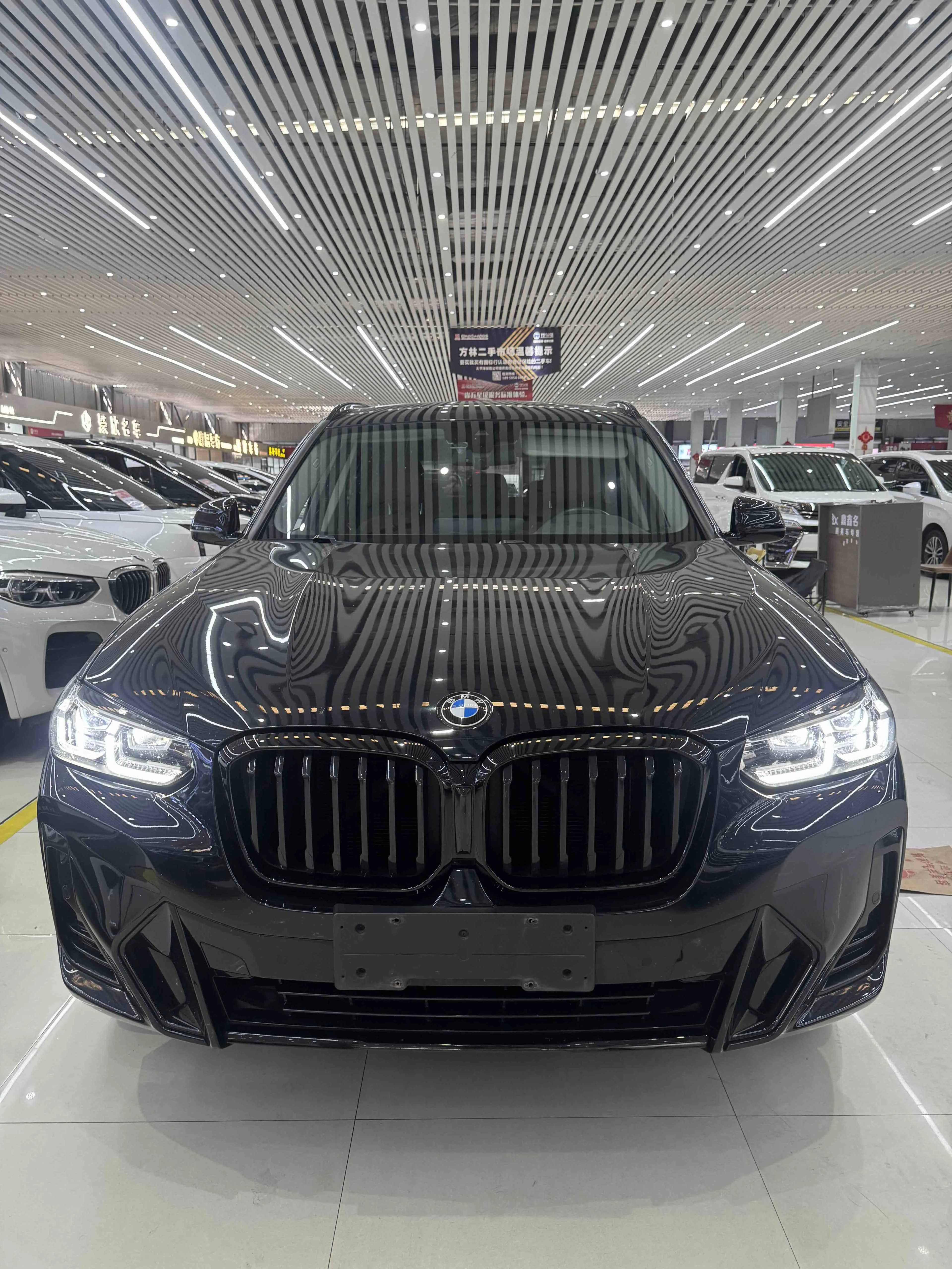 BMW X3 2022 xDrive30i Leading MNight Pack