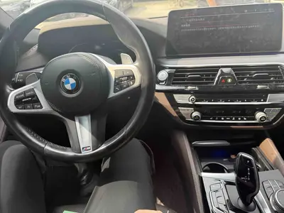 BMW 5 Series 2021 530Li Leading MM Sport thumbnail 5