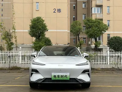 Galaxy 银河E8 2025 575km ExplorationSmart Drive thumbnail 3