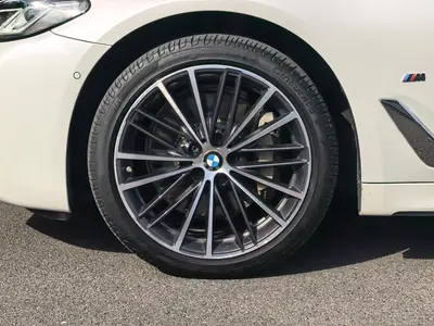 BMW 5 Series 2021 530Li Leading MM Sport