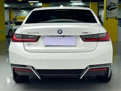 宝马 i3 2022款 eDrive 35 L