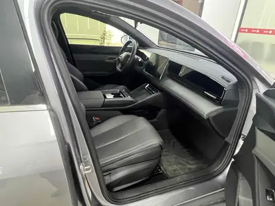 BYD 秦L 2025 EV 470KMLeading thumbnail 10