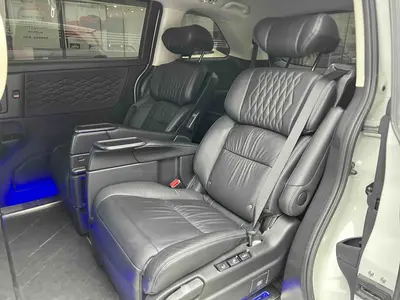 本田 艾力绅 2022款 2.0L eHEV 豪华版