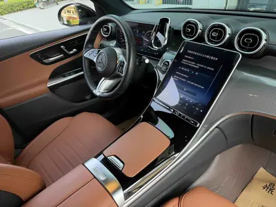 Mercedes-Benz GLC 2023 -Class Facelift GLC 260 L 4MATIC Sport 5-Seat thumbnail 8