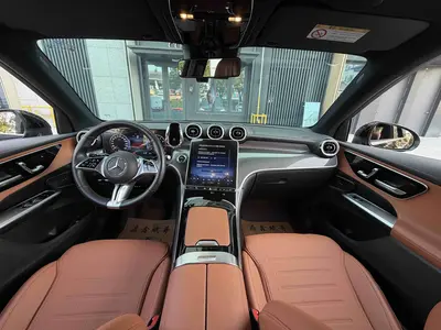 Mercedes-Benz GLC 2023 -Class Facelift GLC 260 L 4MATIC Sport 5-Seat