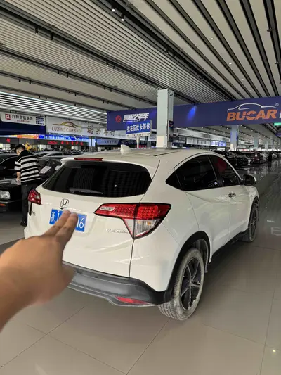 Honda Vezel 2022 1.5L CVTPhantom Night·Pioneer thumbnail 5