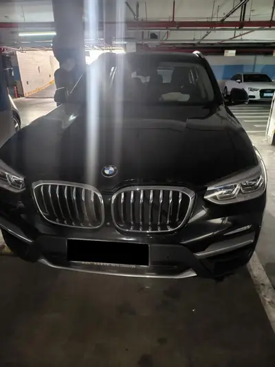 BMW X3 2018 xDrive28i Luxury Pack thumbnail 3