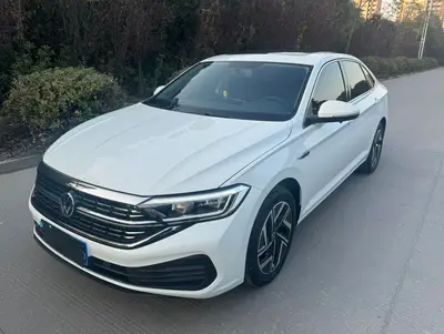 Volkswagen Sagitar 2025 300TSI DSGBeyond Ed