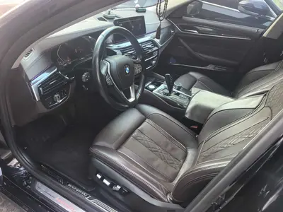 BMW 5 Series 2020 530Li Prestige Luxury Pack thumbnail 3