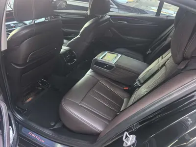 BMW 5 Series 2020 530Li Prestige Luxury Pack thumbnail 4