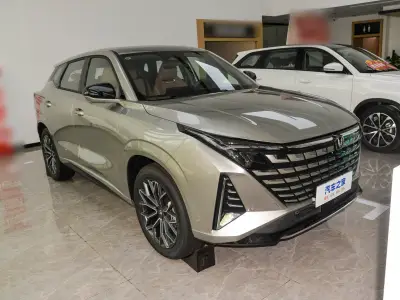 长安 UNI-Z新能源 2026款 智慧新蓝鲸 130km 进取型