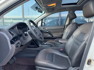 GAC Trumpchi 传祺GS4 2015款 200T G-DCT精英版