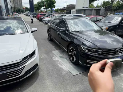 大众 迈腾 2023款 200万辆纪念版 330TSI DSG领先型 thumbnail 4