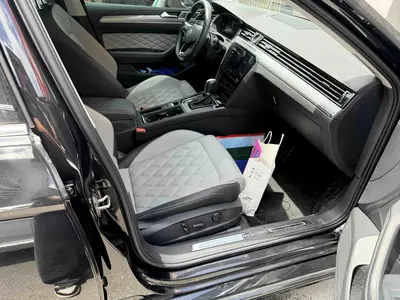 大众 迈腾 2023款 200万辆纪念版 330TSI DSG领先型 thumbnail 5