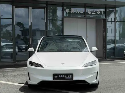 特斯拉 Model 3 2025款 高性能全轮驱动版 thumbnail 4