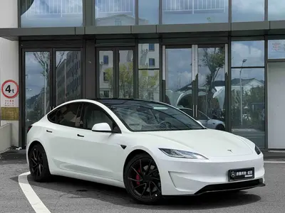 特斯拉 Model 3 2025款 高性能全轮驱动版 thumbnail 5