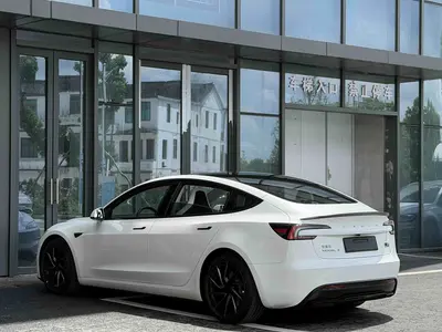 特斯拉 Model 3 2025款 高性能全轮驱动版 thumbnail 14