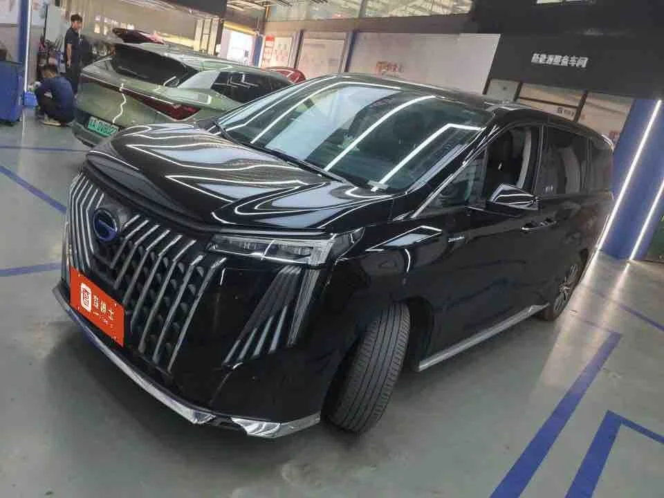 广汽传祺 传祺M8 2024款 大师系列 400T 尊贵版 - 1