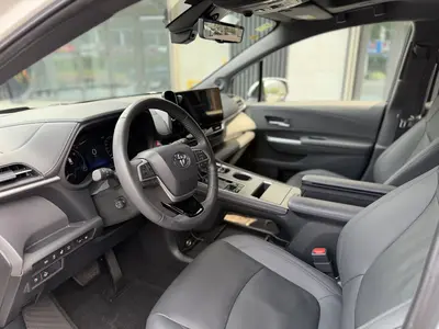 丰田 赛那SIENNA 2021款 2.5L混动 铂金版 thumbnail 7