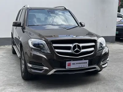 Mercedes-Benz GLK 2013 GLK 300 4MATIC Dynamic Sunroof Model thumbnail 4