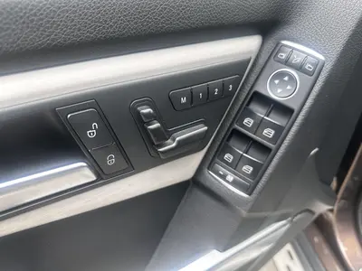 Mercedes-Benz GLK 2013 GLK 300 4MATIC Dynamic Sunroof Model thumbnail 7