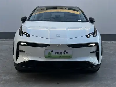 极氪 X 2025款 五座长续航版 thumbnail 3