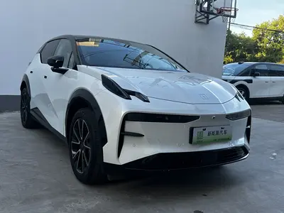 极氪 X 2025款 五座长续航版 thumbnail 4