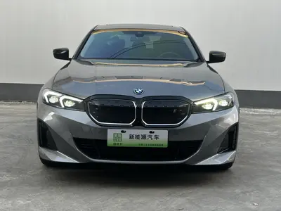 宝马 i3 2024款 eDrive 40 L 曜夜套装 thumbnail 3