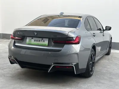 宝马 i3 2024款 eDrive 40 L 曜夜套装 thumbnail 15
