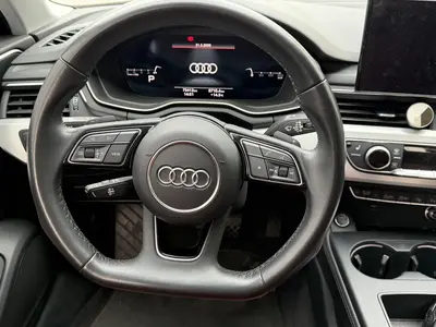 奥迪 A4L 2022款 40 TFSI 豪华动感型