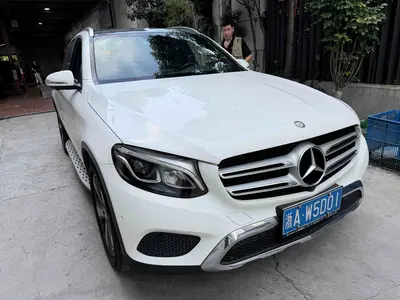 奔驰 GLC 2016款 级 GLC 260 4MATIC 豪华型 thumbnail 3