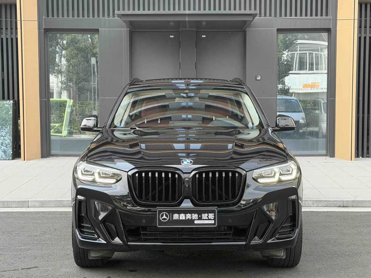 BMW X3 2022 Facelift xDrive30i Leading MNight Pack - 1