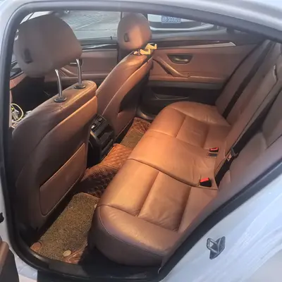 BMW 5 Series (Import) 2014 520i Elegance Trim thumbnail 6