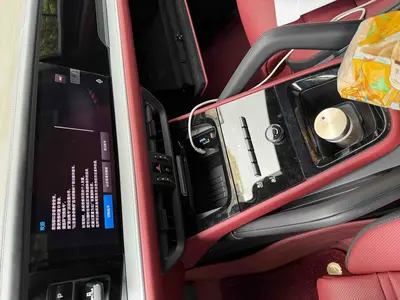 保时捷 Cayenne 2025款 3.0T 逐梦版