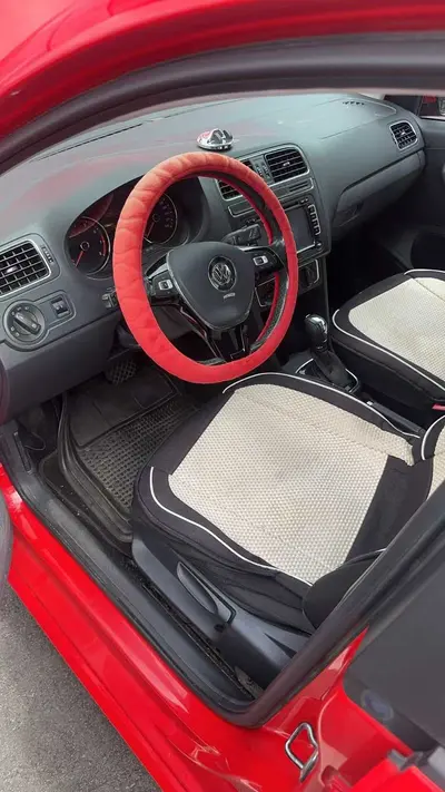 Volkswagen POLO 2016 1.6L Auto Comfort thumbnail 3